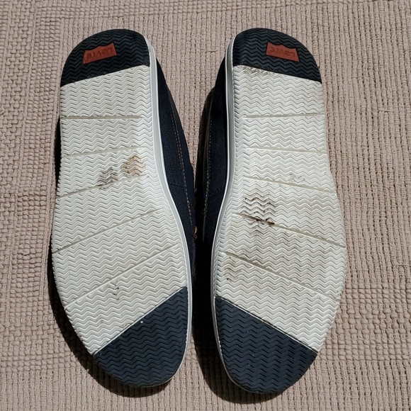 Levi's casual slip on loafer - Picture 5 of 8